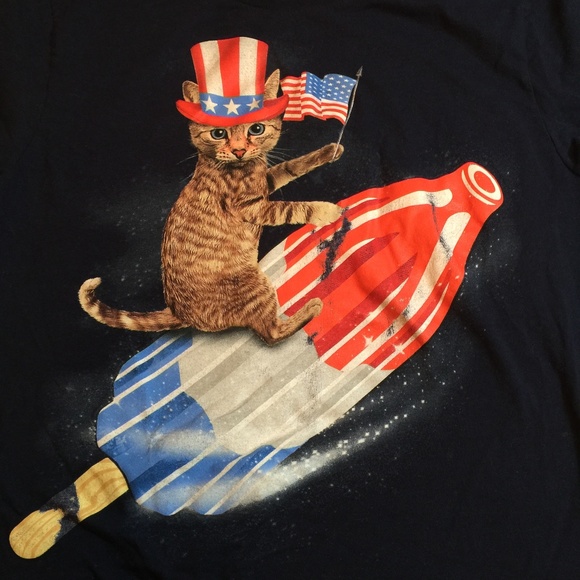 Spirit of America Tops - Patriotic American Flag Cat Astro Firework Tee M